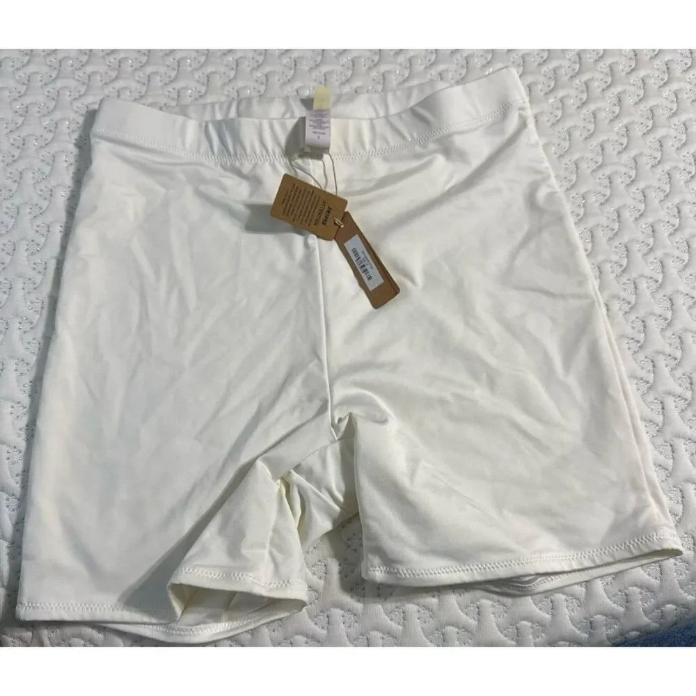 Skims Swim Mid Waist Short